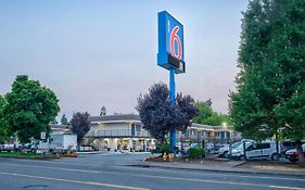 Motel 6 Salem